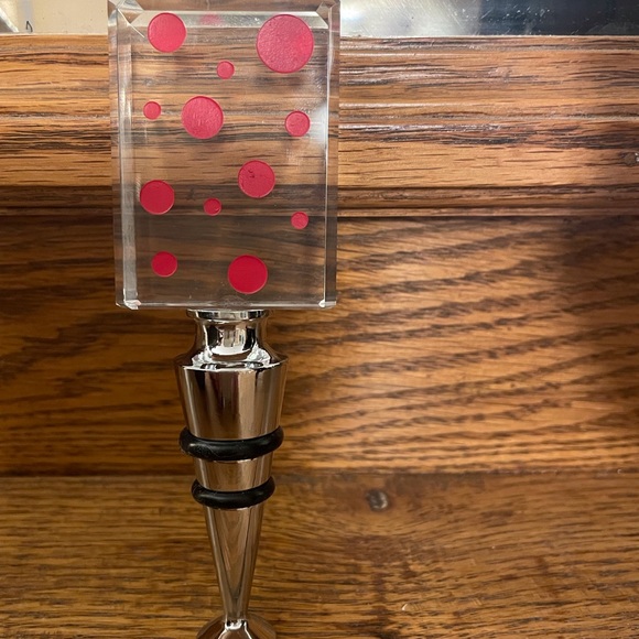 Cypress Home Decorative Bottle Stopper Wine Stopper Clear With Red Dots NEW - Picture 4 of 4